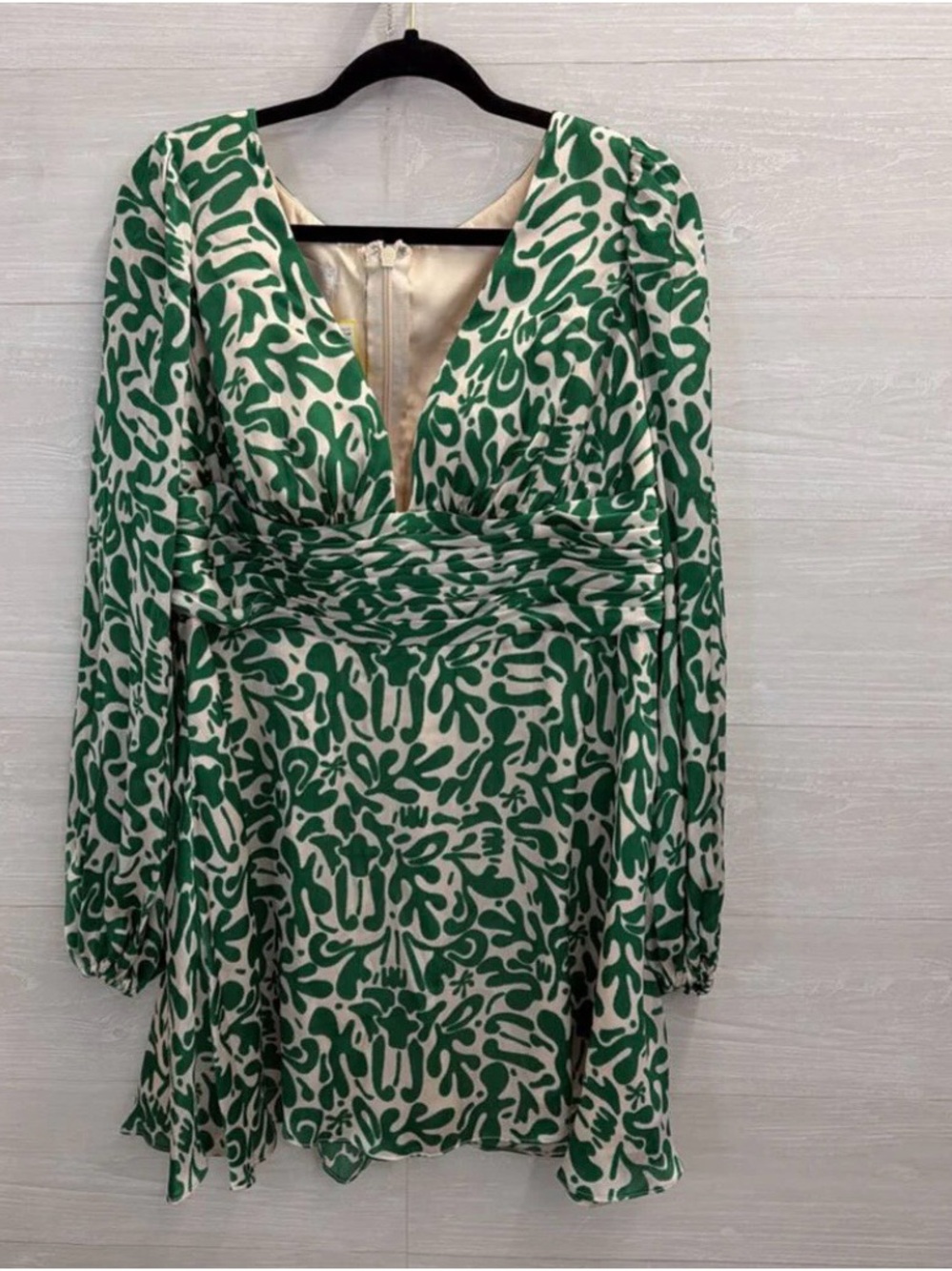 Azazie Green & Cream Abstract Print V-Neck Long Sleeve Dress NWT